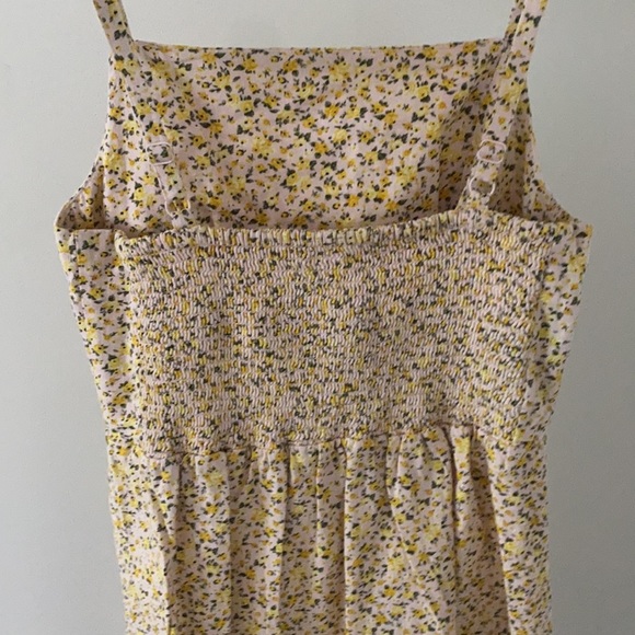 Old Navy Ditsy Floral Linen-Blend Fit - Picture 2 of 4